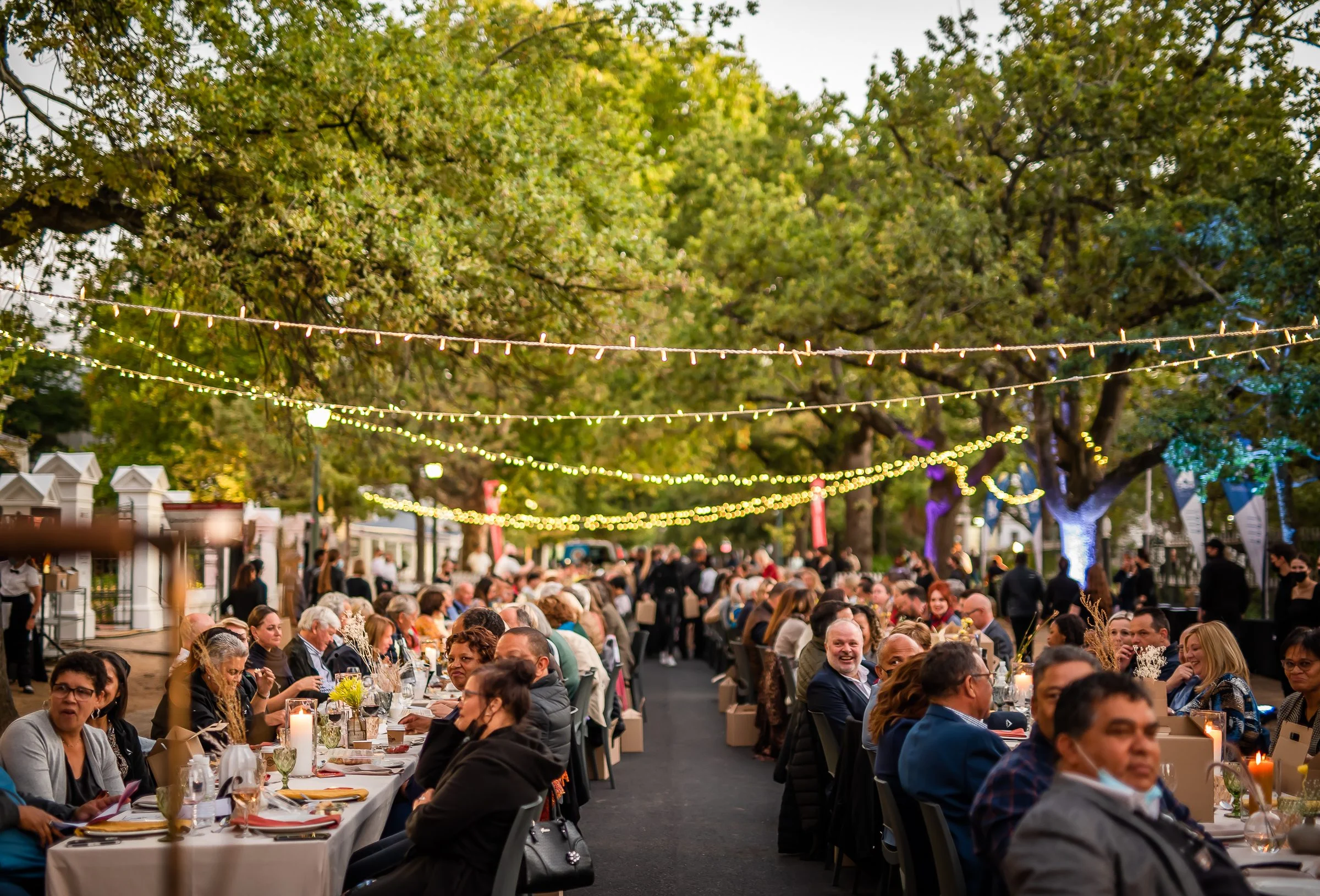 Toyota Stellenbosch Woordfees-langtafel
